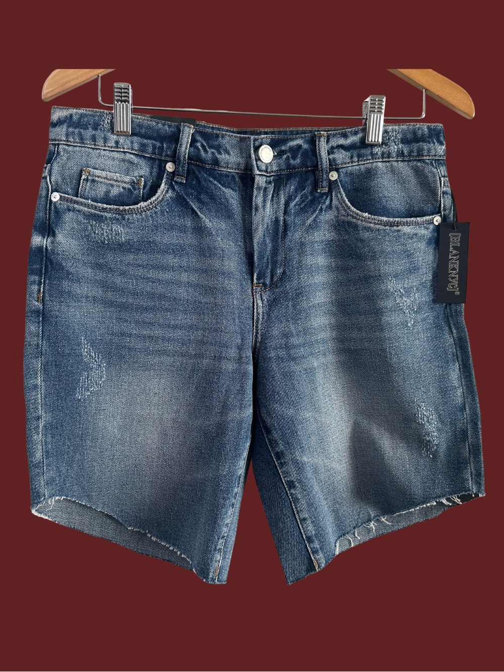 BLANK NYC Tomboy Medium Wash Denim Shorts - Mid Thigh SIZE 29 8 MEDIUM Versatile